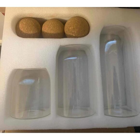 Kitchen jars - Picture 1 of 2